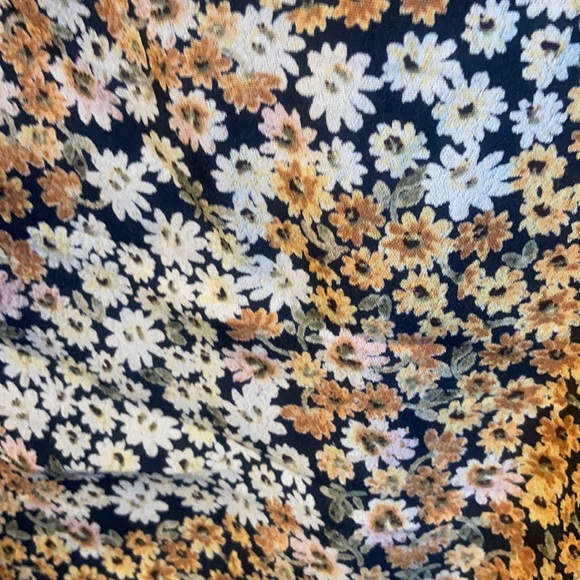 Cropped floral tank - Picture 2 of 2